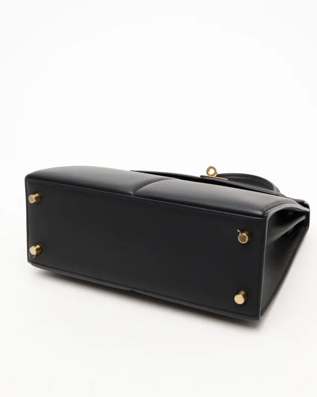 Hermès Kelly 25 Swift Padded Sellier Bag in Swift leather from A Retro Tale, photo 4 of 10