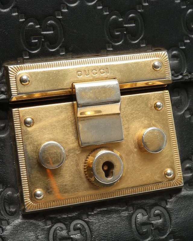 Gucci Guccissima Medium Padlock Shoulder Bag from A Retro Tale, photo 6 of 8