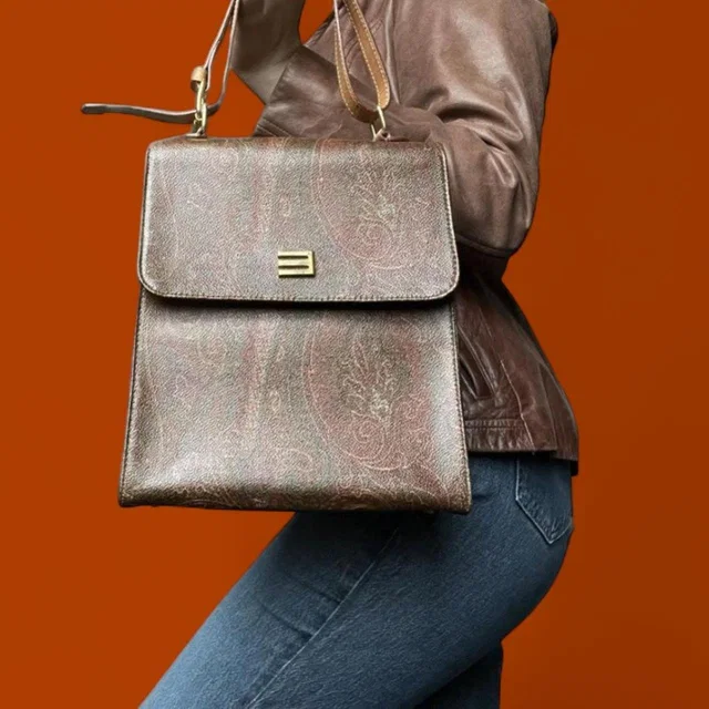Etro Women's Shoulder bags - Brown/Tan in brown|red|neutral from Depop