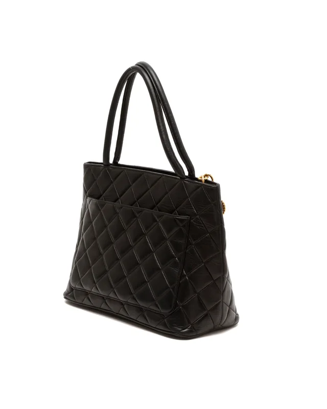 Chanel CC Medallion Tote Bag in Leather from A Retro Tale, photo 3 of 8
