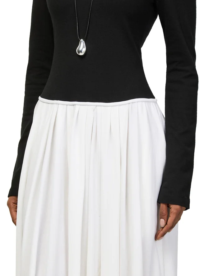 KHAITE Carlotta dress in Black 100% cotton, photo 4 of 6 from 24S (Canada)