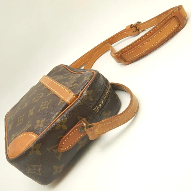 Louis Vuitton Trocadero Monogram Shoulder Bag in Brown Canvas from LuxUness, photo 3 of 8