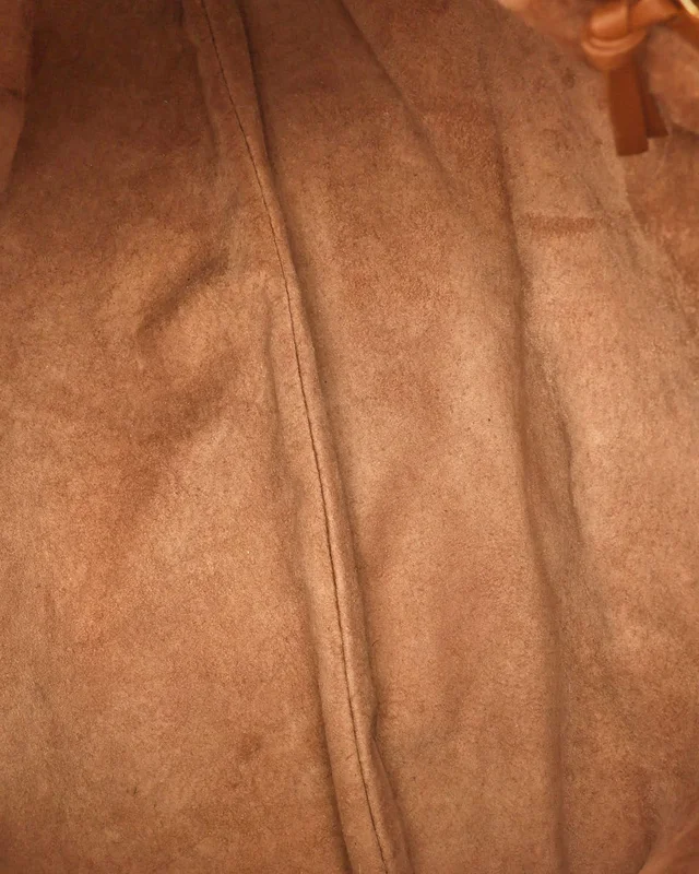 Bottega Veneta Medium Intrecciato Hobo Bag in Woven leather from A Retro Tale, photo 8 of 9