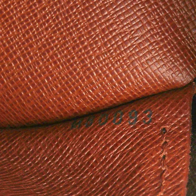 Louis Vuitton Monogram Papillon Pochette 30 Bag in Coated canvas from A Retro Tale, photo 8 of 9
