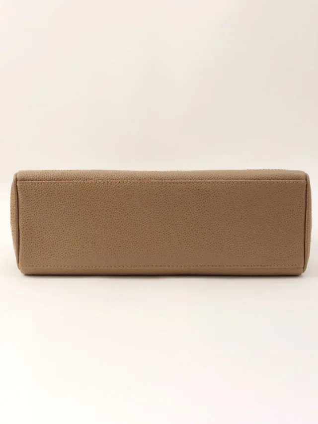 Chanel Circa 1997 Caviar Skin 6CC Mark Stitch Shoulder Bag, Beige in Beige Caviar leather from VINTAGE QOO TOKYO, photo 10 of 12