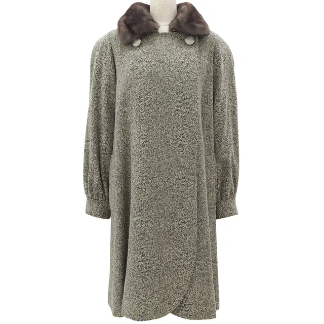 Dior Faux Fur Collar Herringbone Coat - Beige in Beige Wool from VINTAGE QOO TOKYO