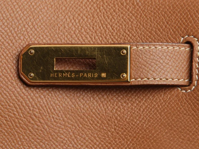 Hermès Vintage Gold Courchevel Kelly 32 in Gold Epsom leather from Ann's Fabulous Finds, photo 9 of 11