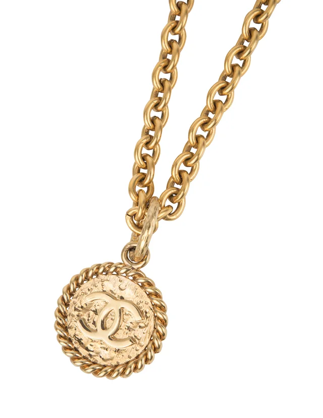 Chanel Vintage Gold Plated CC Logo Coin Medallion Necklace in Gold from Amarcord Vintage Fashion