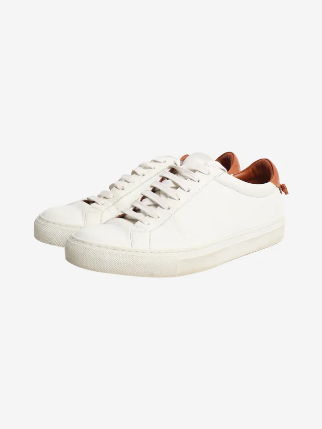 Givenchy White Urban street trainers - size EU 39 in White Leather from Sign of the Times, photo 2 of 2