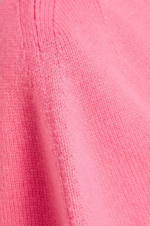 Carolina Herrera Cape-Effect Wool and Cashmere-Blend Top in Pink, photo 8 of 8 from THE OUTNET