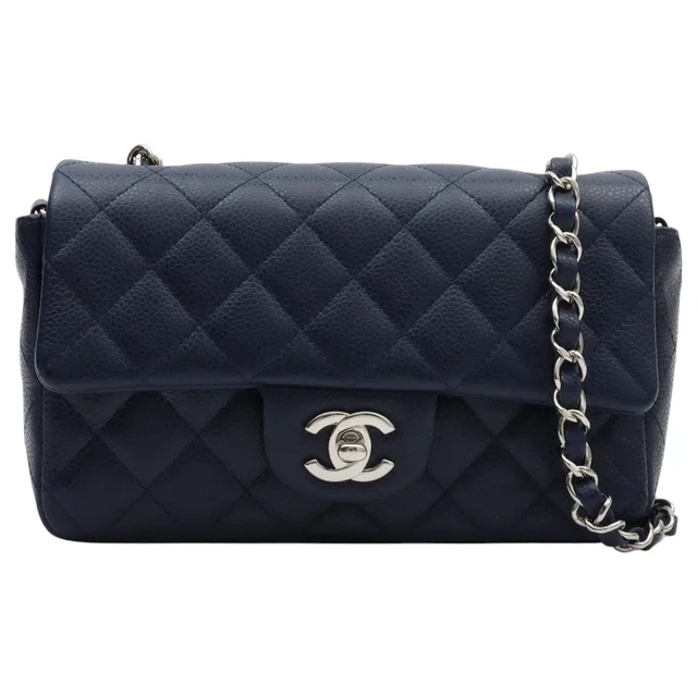 Chanel 2014-era Caviar Skin CC Turn-lock Chain Shoulder Bag, Navy in Navy Caviar leather from VINTAGE QOO TOKYO