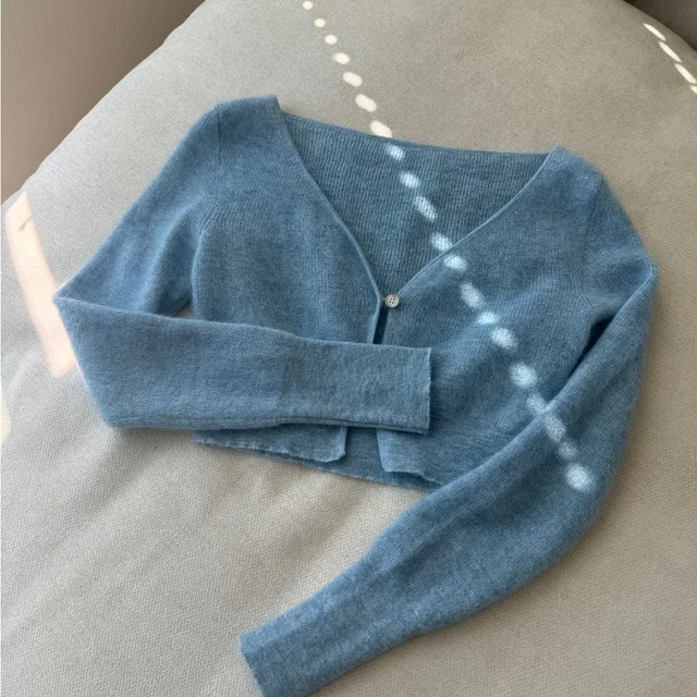 Jacquemus V-Neck Women's Sweater in blue from Poshmark