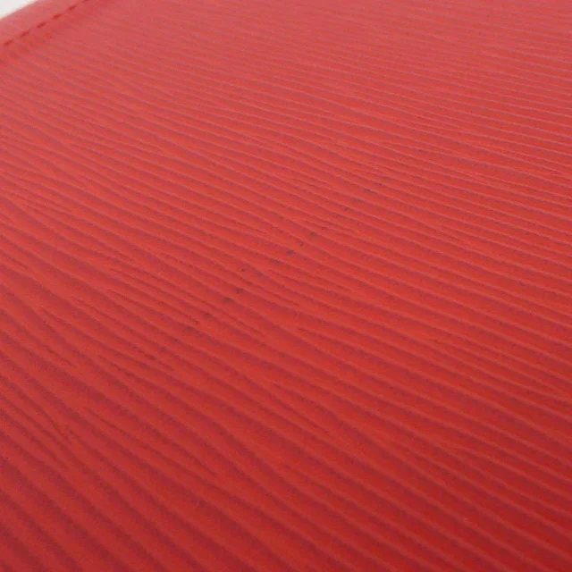 Louis Vuitton Horizon Epi Suitcase in Red Calfskin from LuxUness, photo 6 of 8