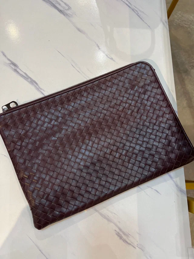 Bottega Veneta Large Clutch Burgundy in Burgundy from Luxury Promise