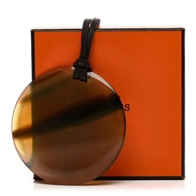 Hermès Buffalo Horn Minimale Necklace from FASHIONPHILE, photo 6 of 6