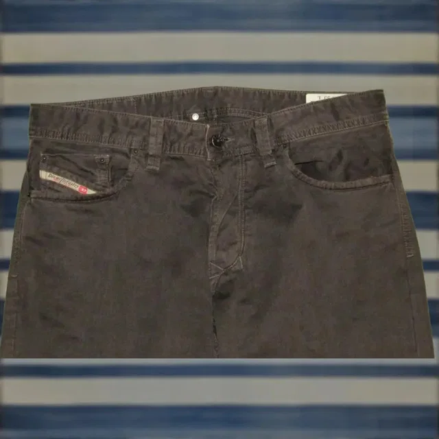 Diesel Jeans Mens 33 X 34 Larkee Black Denim in black Denim from Grailed