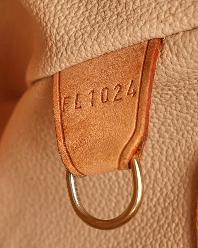 Louis Vuitton Monogram Bucket PM Tote Bag in Coated canvas from A Retro Tale, photo 8 of 9