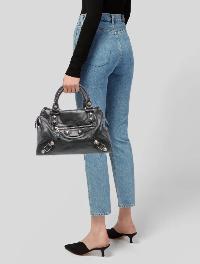 Balenciaga Midday 21 in black Leather from The RealReal, photo 2 of 6