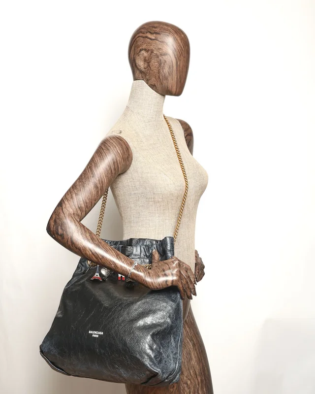 Balenciaga Medium Crush Tote Bag in Denim from A Retro Tale, photo 7 of 7
