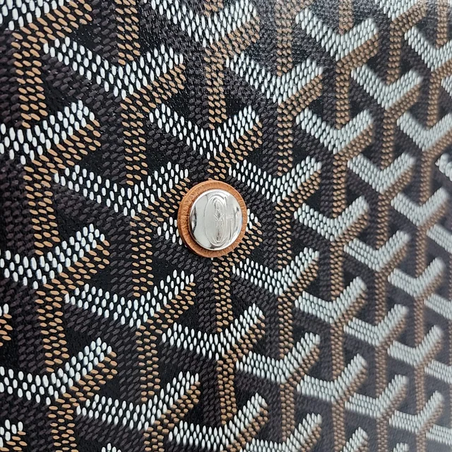 Goyard Capetien Messenger Bag MM from GUGUS, photo 3 of 6