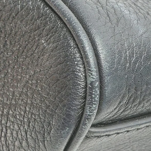 Celine 2023s Medium Appoline Trio Bag in Caviar leather from A Retro Tale, photo 6 of 9