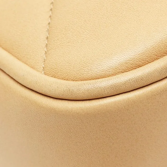 Chanel Chain Tote Bag in Leather from A Retro Tale, photo 7 of 10