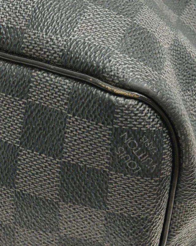 Louis Vuitton Damier Graphite Keepall 45 Bandoulière Weekend Bag in Grey Canvas from A Retro Tale, photo 6 of 8