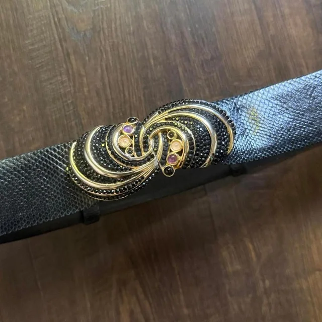 Judith Leiber Women's Belt - Black/Gold in gold|black from Depop, photo 1 of 1