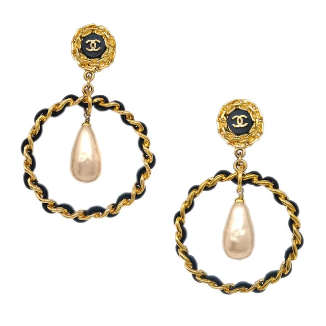 Chanel Dangle Hoop Earrings Gold Artificial Pearl Clip-On 27 in Gold Leather from AMORE Vintage Tokyo