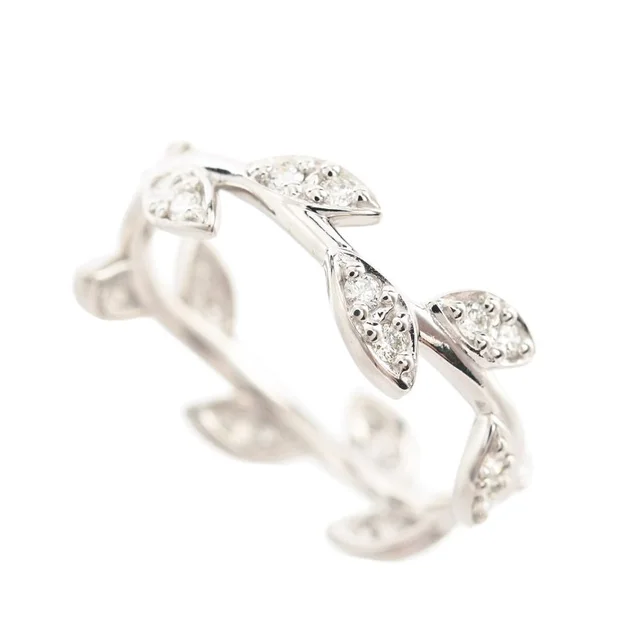 Tiffany & Co. Ring Olive Leaf in Green from The Reluxe
