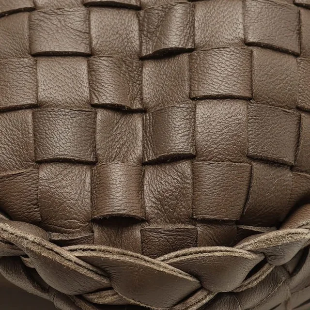 Bottega Veneta Veneta Intrecciato Small Hobo Bag in Woven leather from A Retro Tale, photo 6 of 9
