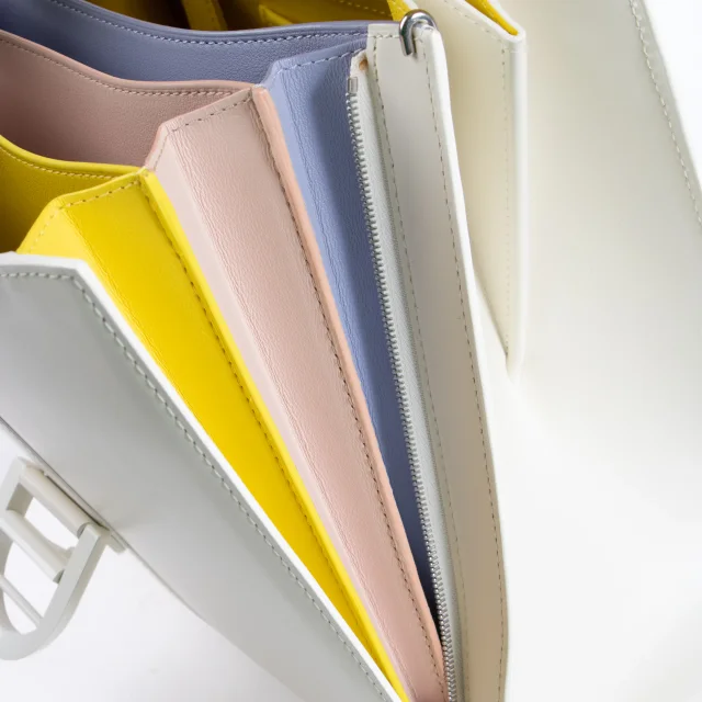 Delvaux Ivory Box Calf Brillant MM Magic Bag in White Box leather from Labellov, photo 9 of 11