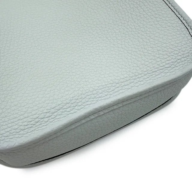 Hermès Evelyne Amazon Long Blue Pale/Etain Taurillon Clemence Size TPM in Taupe Clemence leather from GALLERY RARE, photo 6 of 18