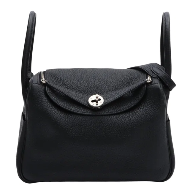 Hermès 2021 Lindy 26 Black in Black Clemence leather from VINTAGE QOO TOKYO