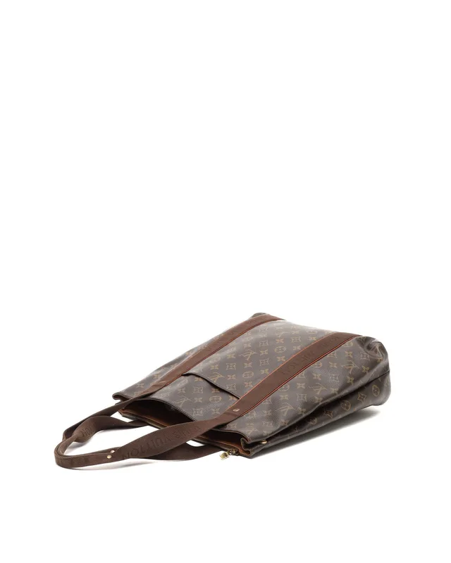 Louis Vuitton Monogram Beaubourg Tote Bag in Coated canvas from A Retro Tale, photo 7 of 13