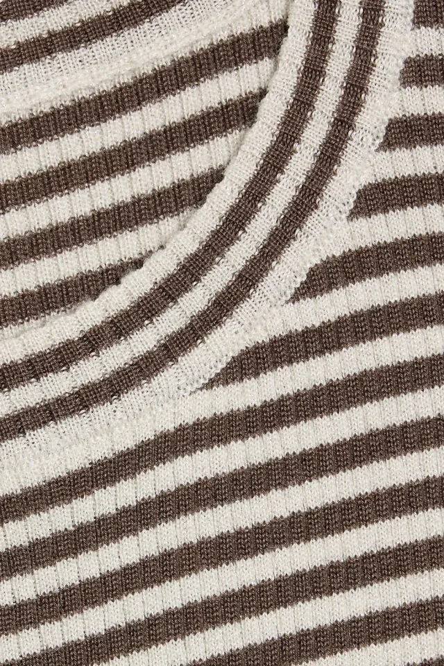 Brunello Cucinelli Metallic Striped Ribbed Cashmere and Silk-Blend Top in Chocolate, photo 3 of 4 from THE OUTNET
