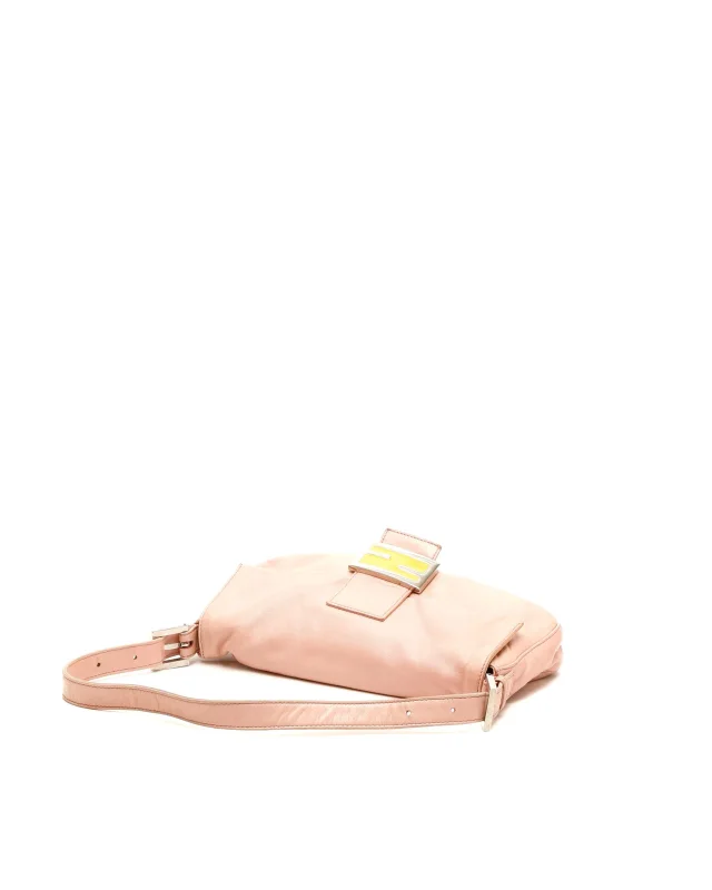 Fendi Baguette Bag in Leather from A Retro Tale, photo 4 of 7