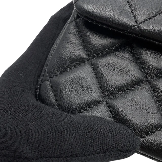 Chanel Matelasse BlackA69900 Lambskin Size Mini in Lambskin from GALLERY RARE, photo 9 of 20