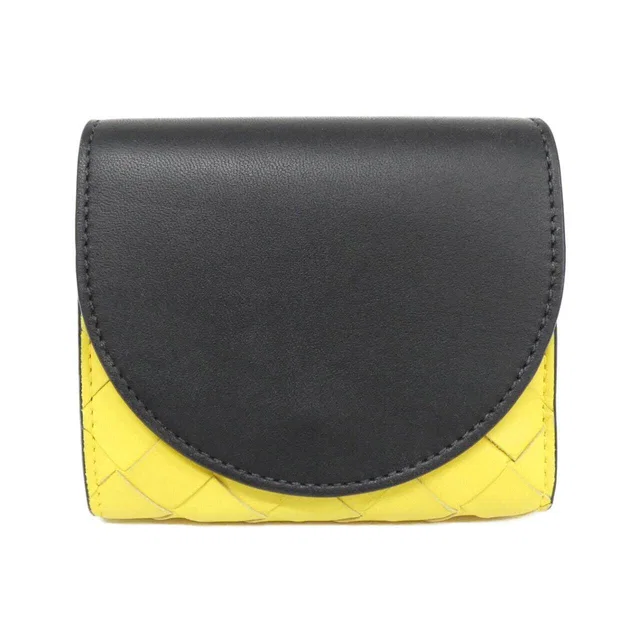 Bottega Veneta Leather Wallet in Leather from LuxUness