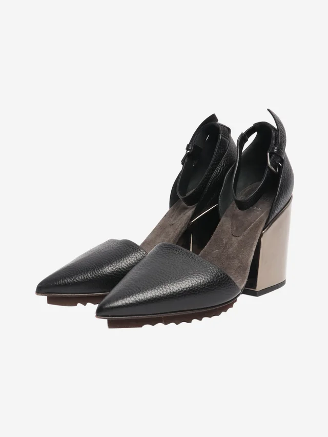 Brunello Cucinelli Black leather pointed-toe pumps - size EU 38 in Black Leather from Sign of the Times, photo 2 of 2