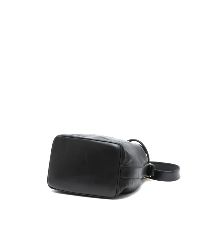 Chanel CC Drawstring Bucket Bag in Leather from A Retro Tale, photo 5 of 8