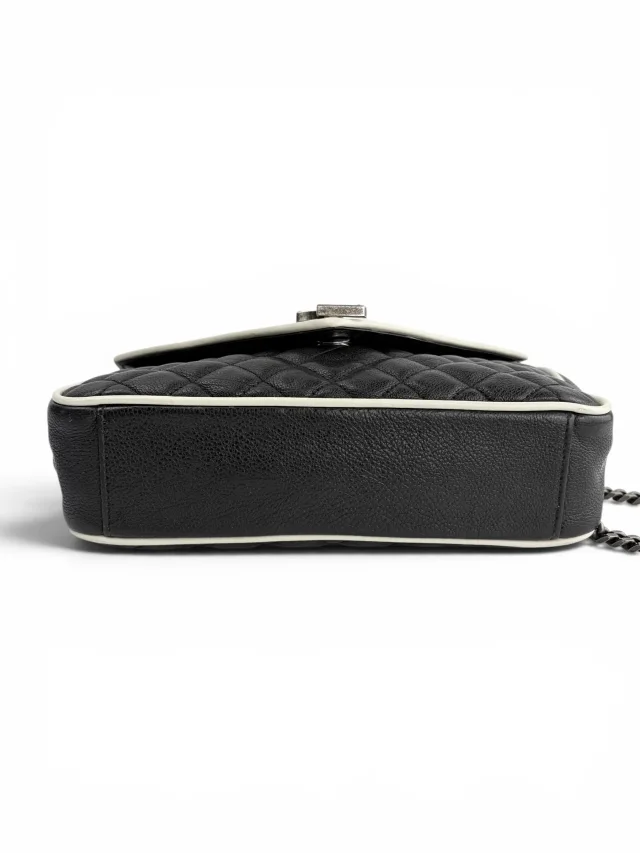 Saint Laurent Medium Monogram Triquilt Envelope Flap from Season 2 Consign, photo 7 of 10