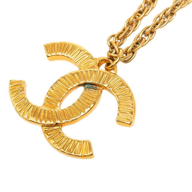 Gold Chanel CC Gold Plated Textured Pendant Necklace in Gold from Designer Revival, photo 2 of 2