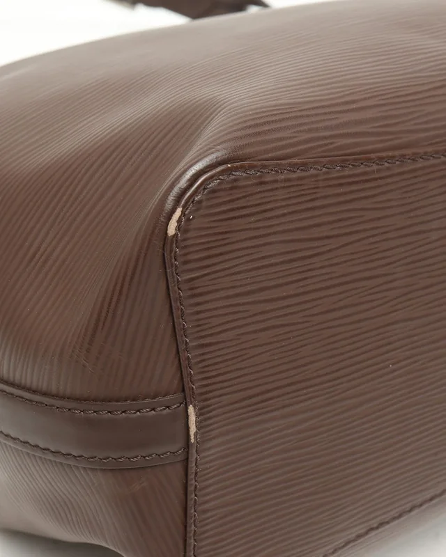 Louis Vuitton Epi Mandara MM Bag in Leather from A Retro Tale, photo 6 of 8