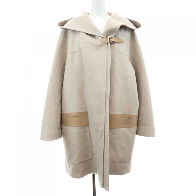 Hermès Coat Beige in Beige from The Reluxe