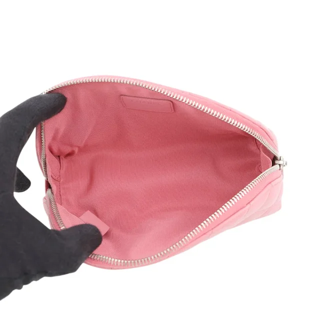 Chanel Matelasse Pouch PinkA48985 Lambskin in Lambskin from GALLERY RARE, photo 4 of 15