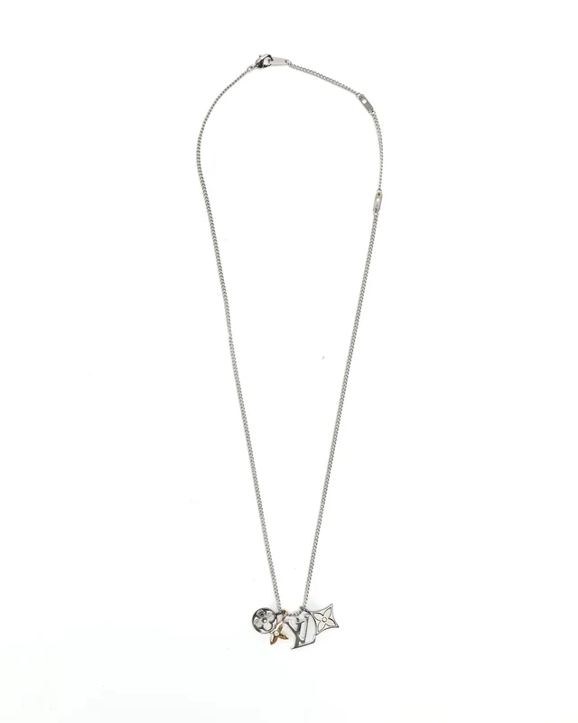 Louis Vuitton Instinct Pendant Necklace from A Retro Tale, photo 3 of 5