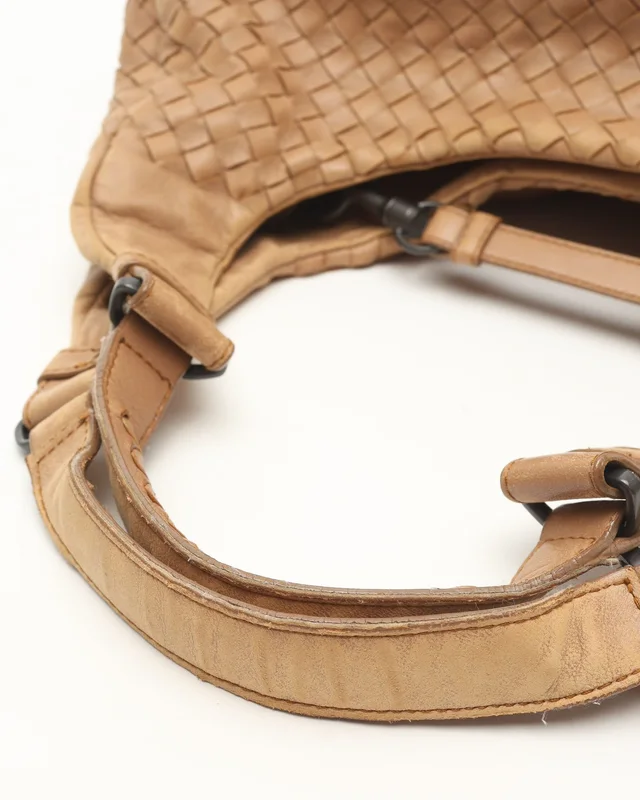 Bottega Veneta Intrecciato Campana Bag in Woven leather from A Retro Tale, photo 7 of 10