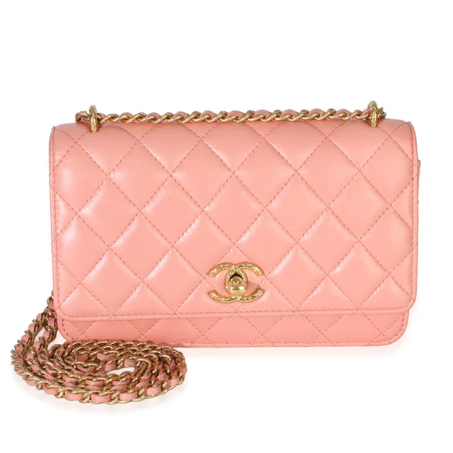 Chanel Iridescent Pink Quilted Lambskin Cc Wallet On Chain Leather Handbag in Pink Lambskin from HEWI