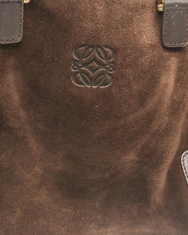 Loewe Amazona Suede 32 Bag in Suede from A Retro Tale, photo 8 of 10